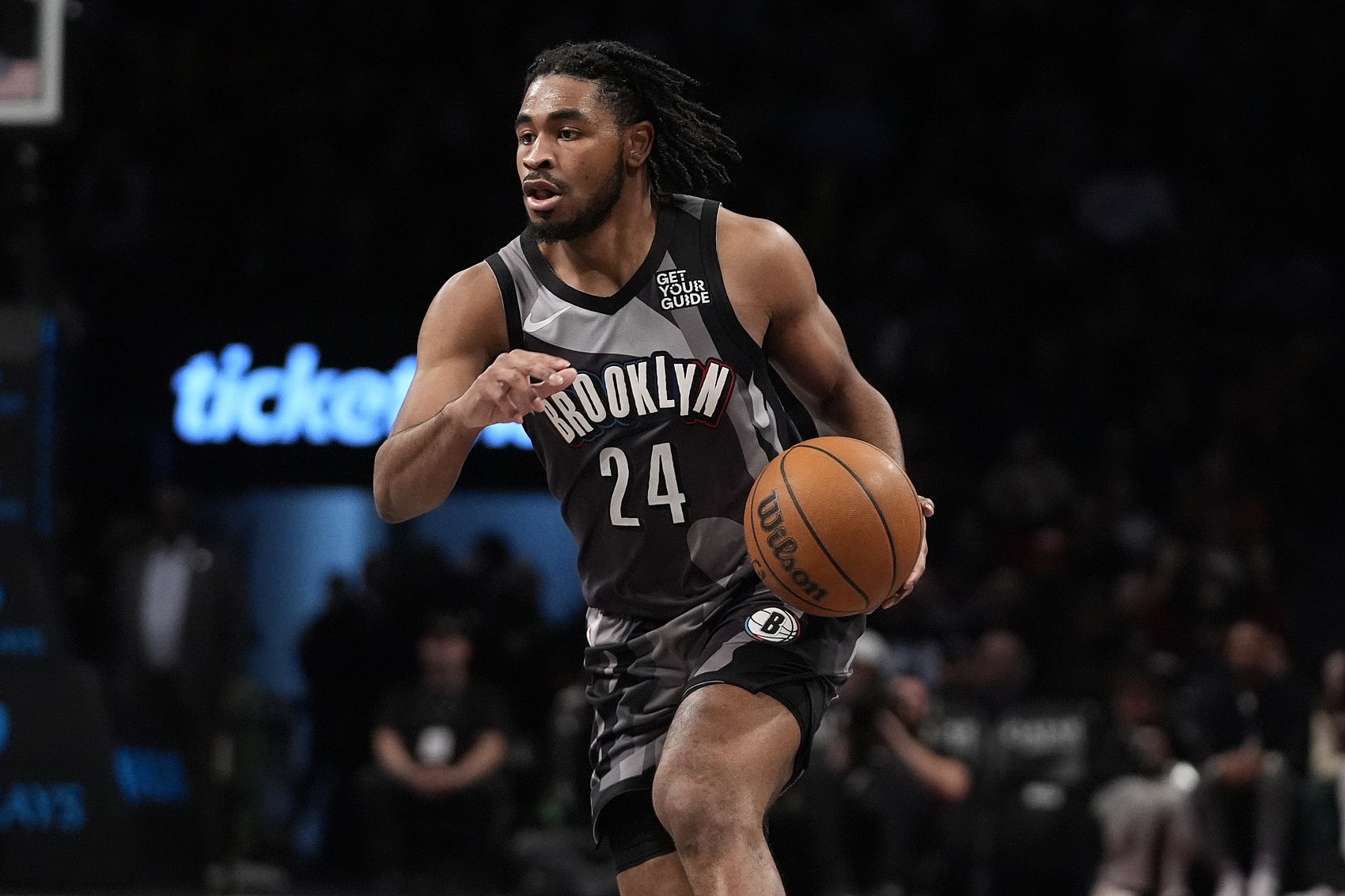 足球比赛-刷数据的球霸？托马斯：去你M的共识 为何包夹我？都不传球只说我